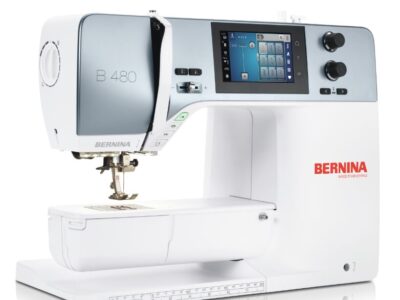 Bernina 480 Sewing Machine angled