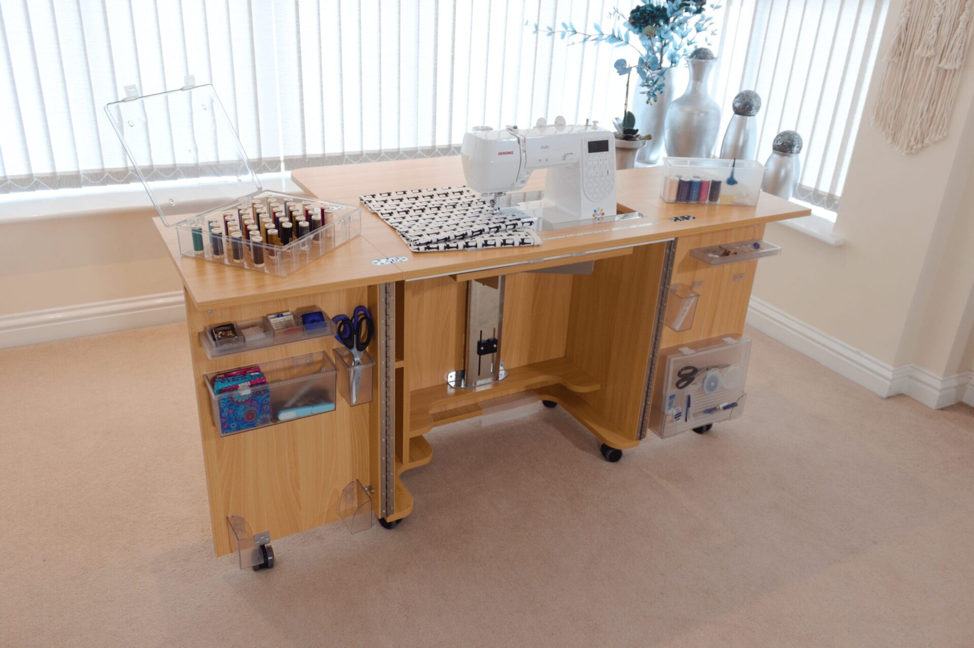 Horn Gemini Cabinet, unfolded and in use